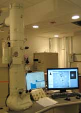 cryo electron microscope