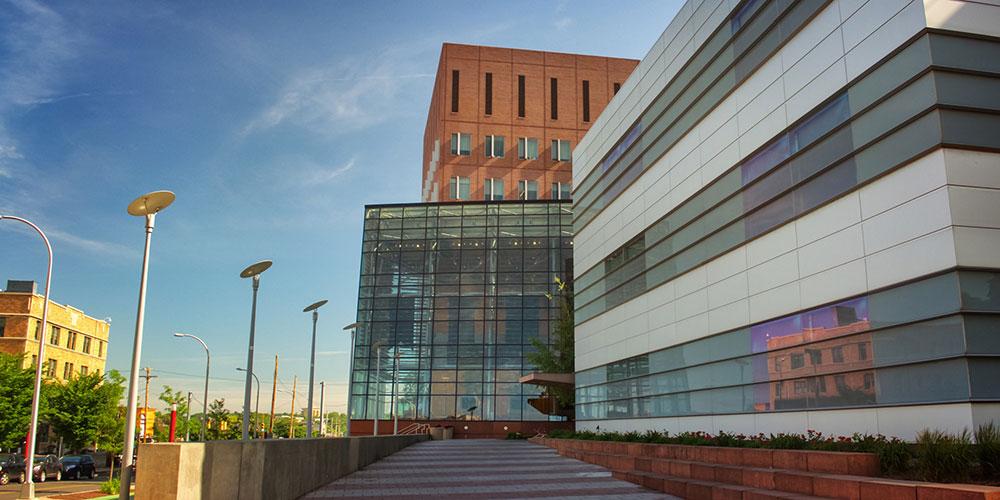 Syracuse University Whitman School of Management