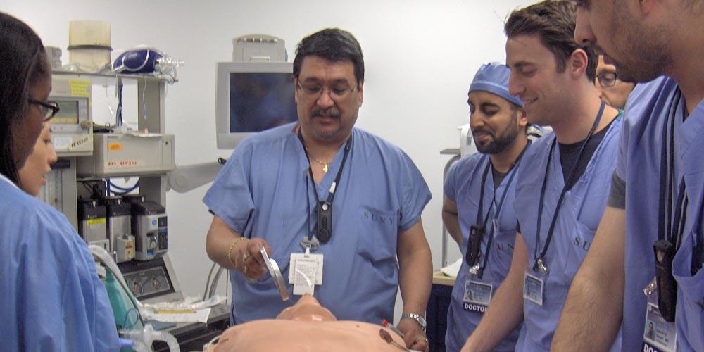 Residents in Simulation Lab