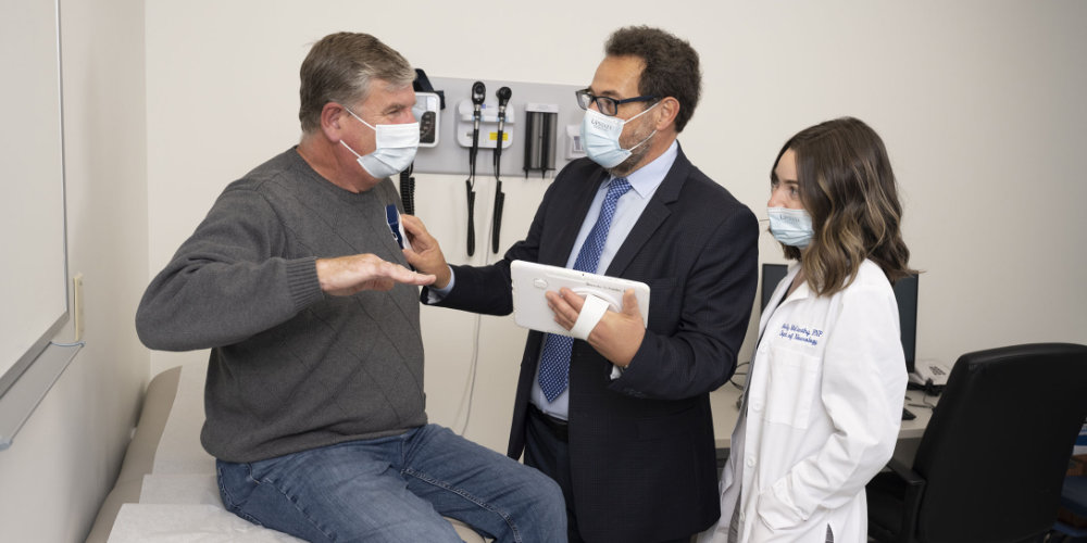 Patient recieving cognitive tests