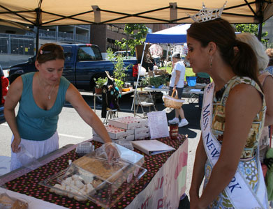 Upstate's Farmers' Market opens this month