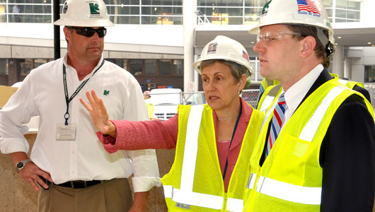 Dan Maffei visits cancer center construction