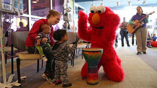 Elmo and Cookie UGCH 2014