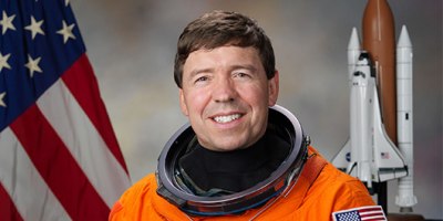 Physician and astronaut Michael Barratt to receive honorary degree at Upstate Commencement May 21