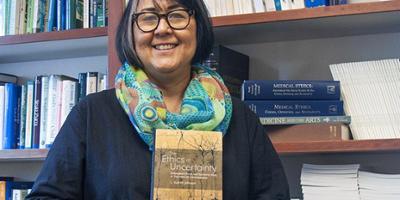 Upstate bioethicist explores questions surrounding medical treatment of survivors of traumatic brain injuries in new book