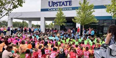 More than 450 students bring joy and support to Upstate Cancer Center at Verona