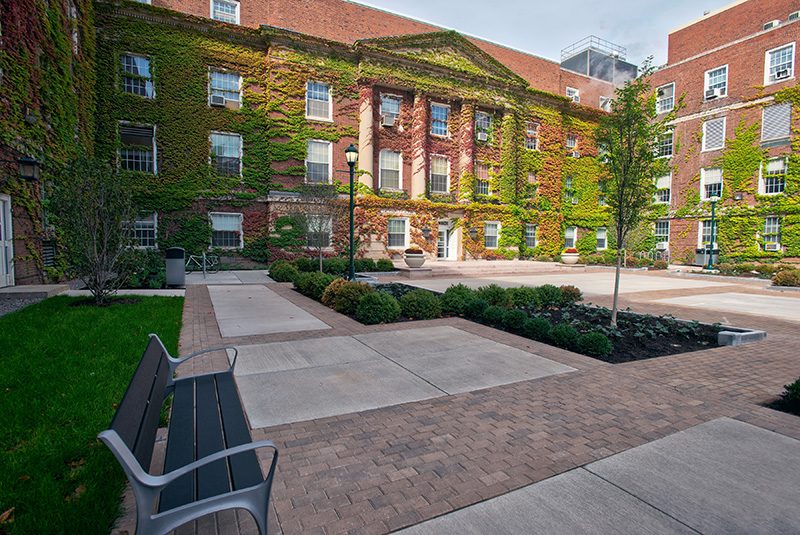 Weiskotton Hall