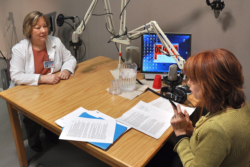 11-66 #05 HealthLink on Air radio host Linda Cohen interviews Denise Smith
