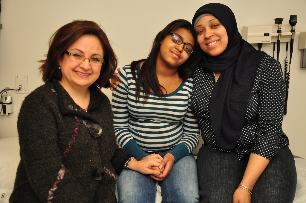 DSC_0109 Dr. Zulma Tovar-Spinoza with Nazirah Trice and Trice's mother, Isra Muhammad. Photo by Bill Mueller.