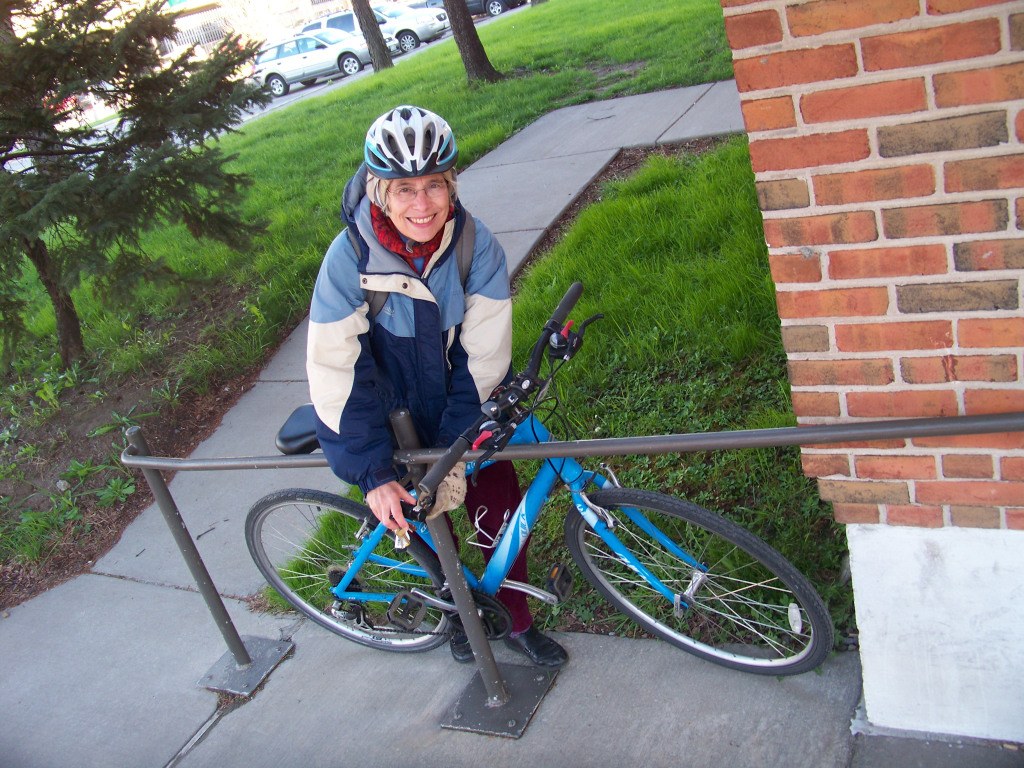 Teresa Hargrave MD rides a blue Cannondale 21 speed hybrid