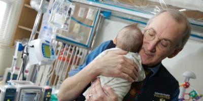 Heartwarming photos from children's hospitals on display in July