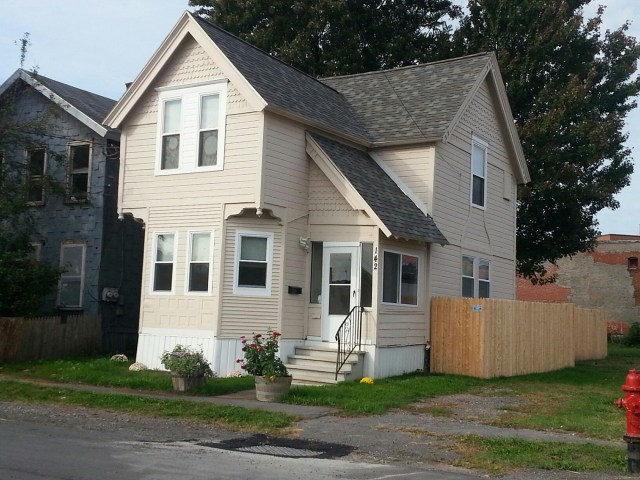 The house as it looks today. (PHOTO BY JIM HOWE)
