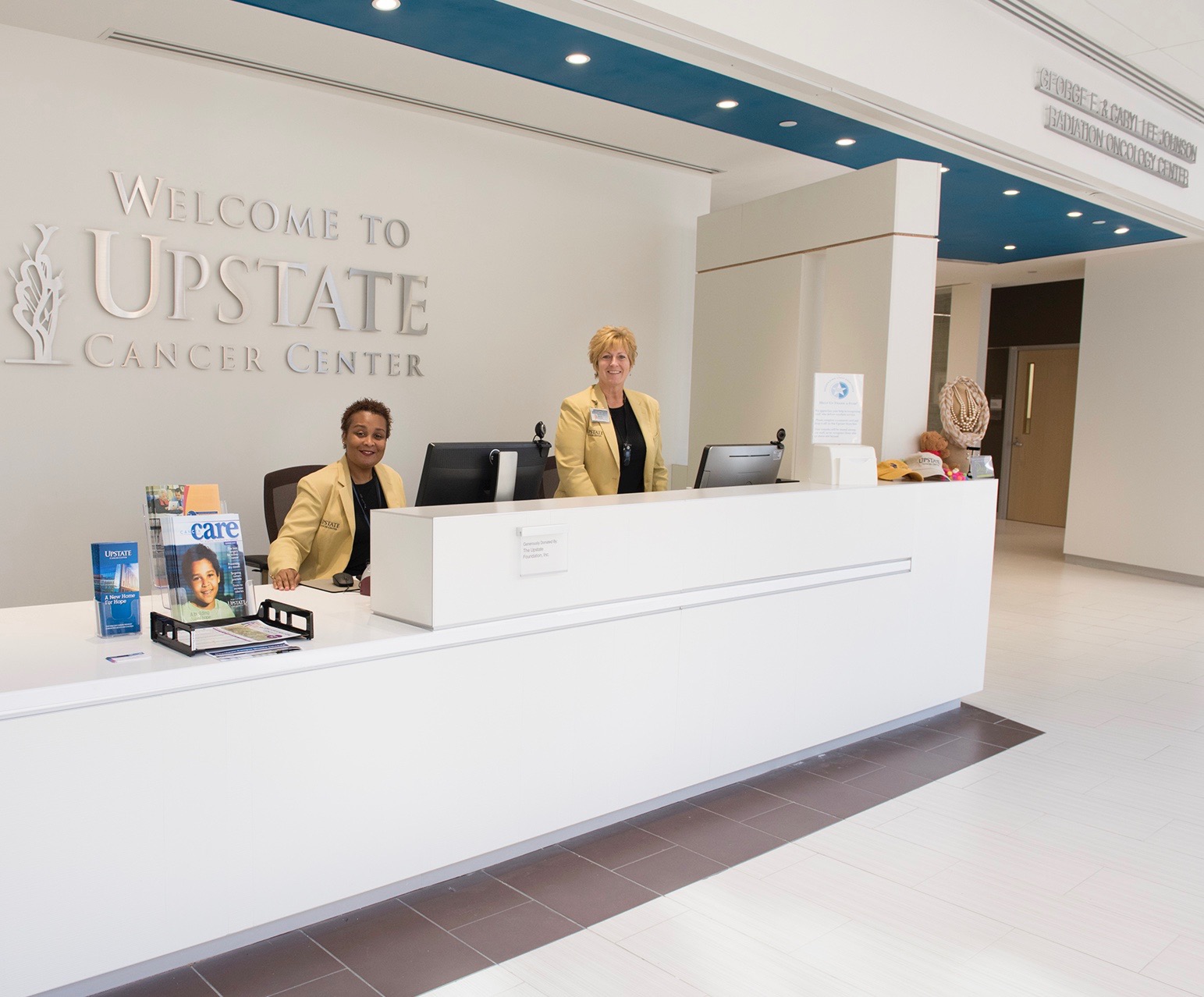 The reception area in the lobby of the Upstate Cancer Center. (PHOTO BY SUSAN KAHN)