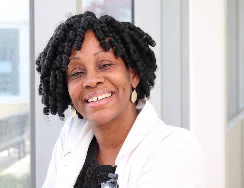 Cassandra Sandi Bradford helped a woman at a restaurant who she correctly suspected was having a stroke. The woman said she was a diabetic, and Bradford, a diabetes nurse educator with Upstate's Joslin Diabetes Center, happened to have a glucometer and plastic gloves in her car, which allowed her to check the woman's blood sugar while waiting for the ambulance. (photo by Jim Howe)