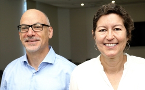 Upstate Cancer Center Interim Director Jeffrey Bogart, MD, and Cornell University researcher Kristy Richards, PhD, MD. Richards spoke at the cancer center about lymphoma in dogs and its implications for lymphoma in humans. (photo by Jim Howe)