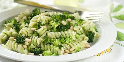 Recipe: Fusilli With Broccoli and Deconstructed Pesto