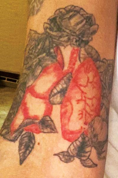 Jerica Bonvino’s tattoo reflects her desire to become a respiratory therapist, as well as her fascination with the lungs.